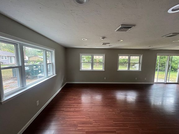 5th image of 47 Mercedes Rd