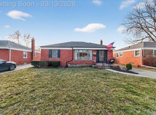 26117 Cubberness St, Saint Clair Shores, MI 48081