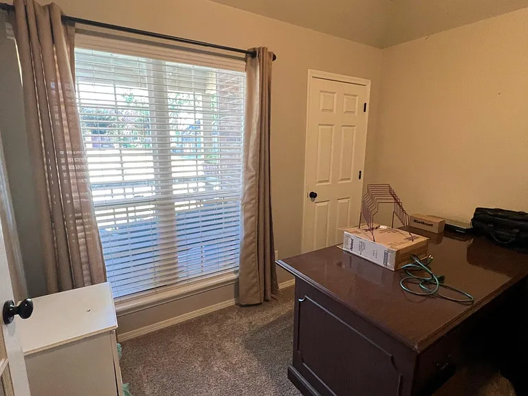 1805 E Jacksonville St — Photo 27