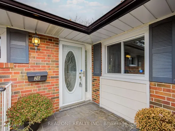 26 Elvaston Dr, Toronto, ON M4A 1M9