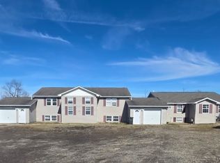 7428 Genesee Rd, Springville, NY 14141