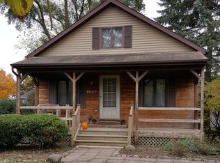 2007 34th St, Zion, IL 60099