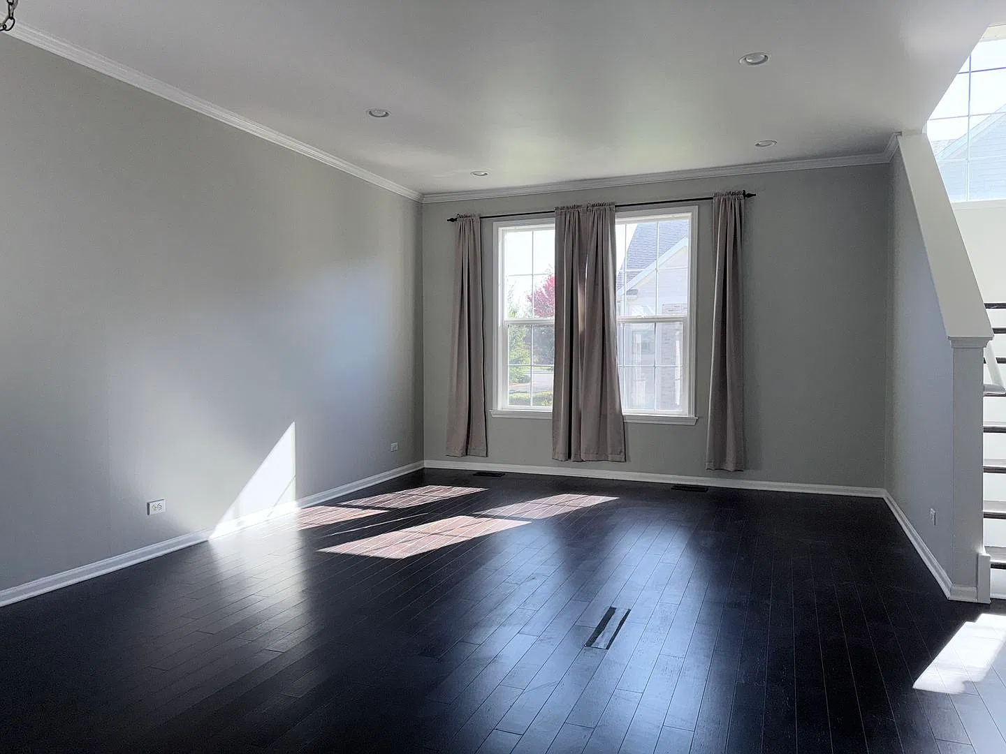 3 bed, 2.5 bath, 2116 sqft, $2,650 — Photo 4