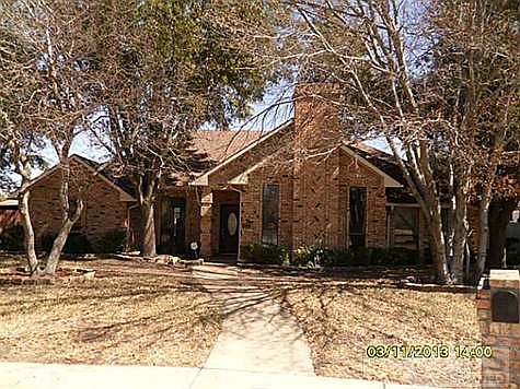 1st image of 610 N Silver Creek Cir