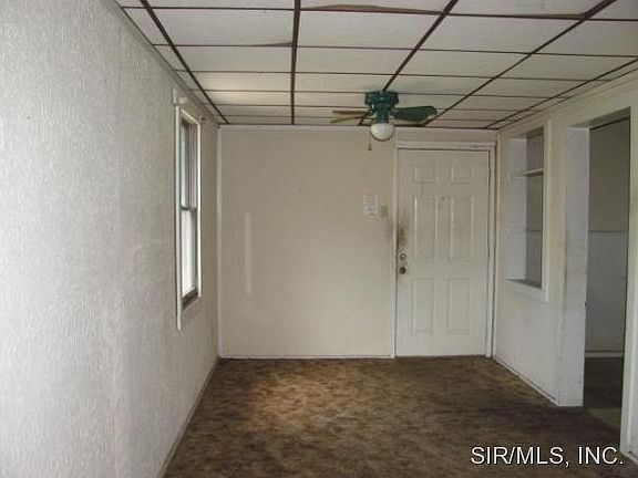 5th image of 1124 Goelz Dr