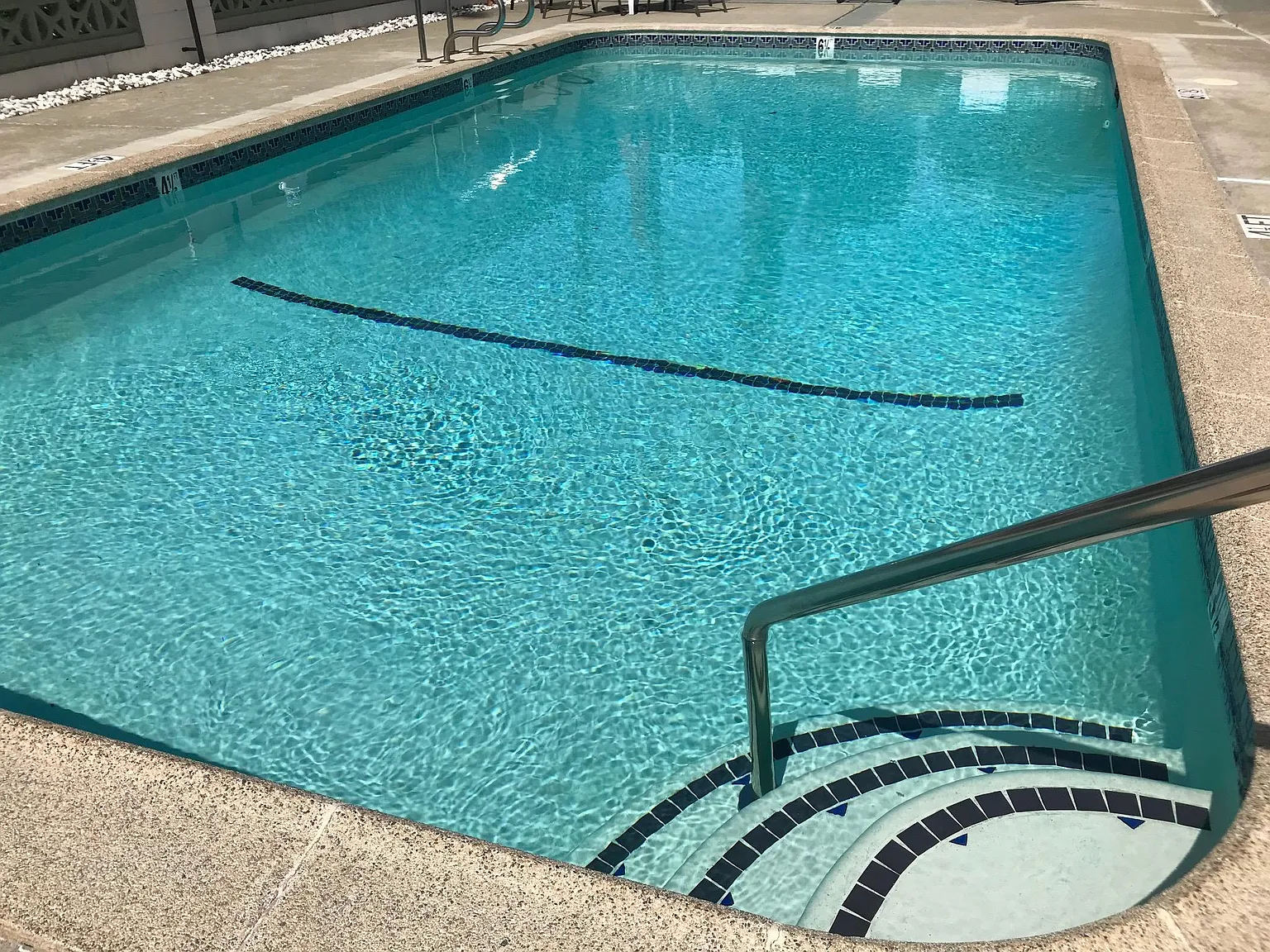 Fernmar Apartments — Photo 3