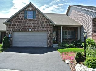 1104 Atland Dr, Mechanicsburg, PA 17055