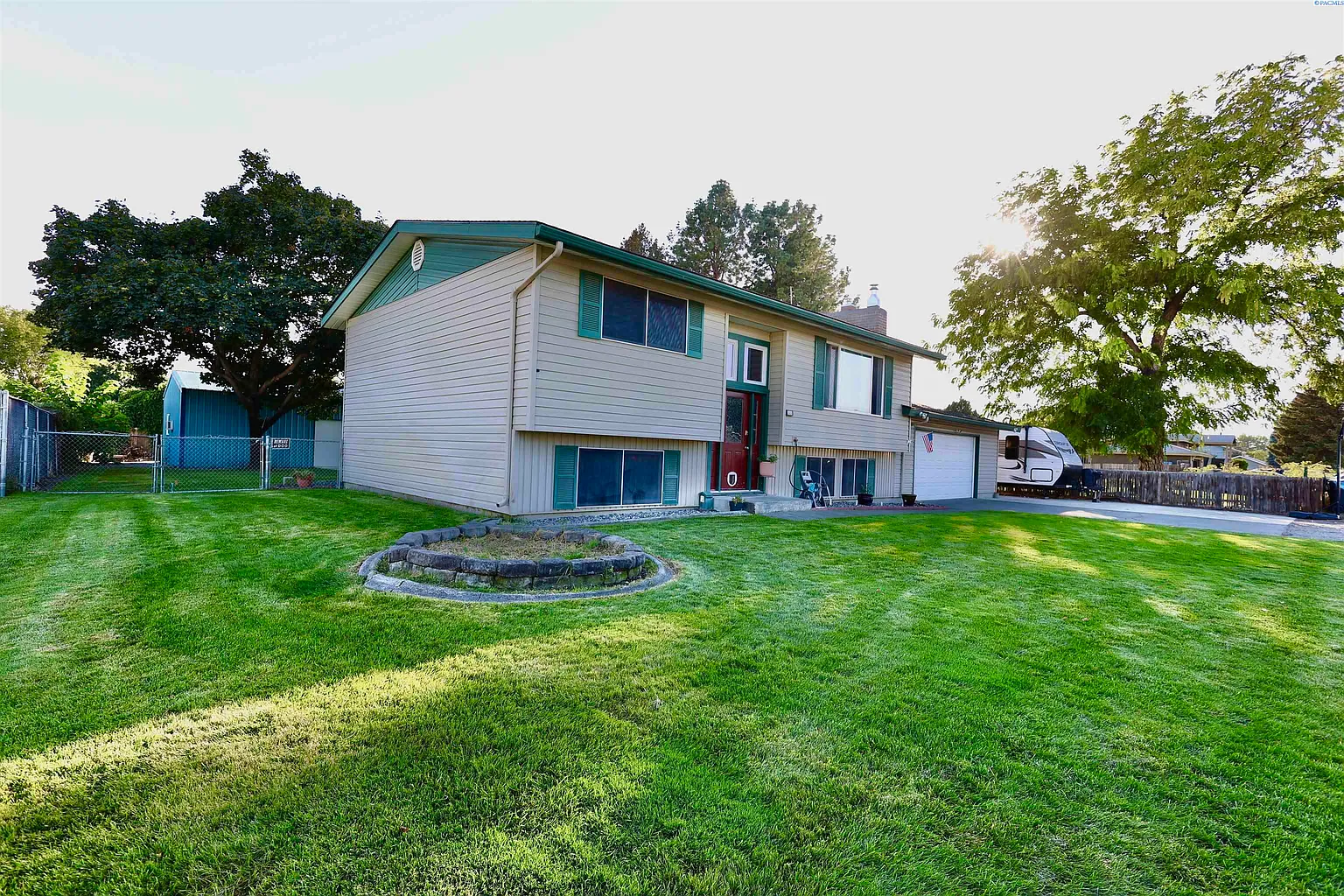 3420 W Jay St photo 1