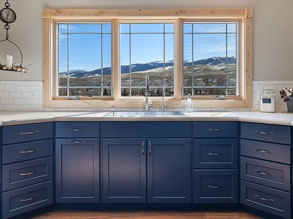 67 Leseberg Ave, Dubois, WY 82513
