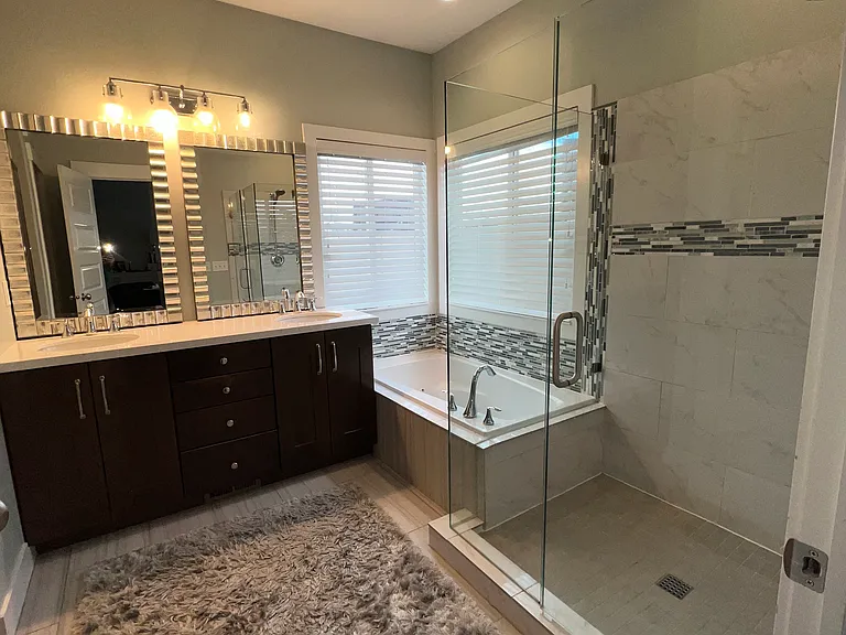 598 W Regent Garden Ln — Photo 12