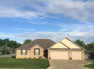 5767 S Lexington Ave, Springfield, MO 65810