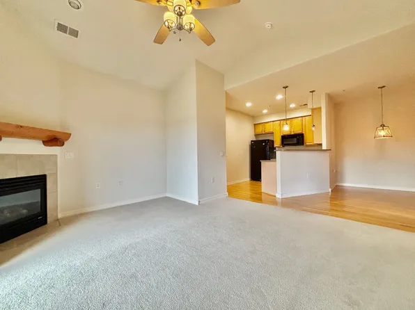 5220 Boardwalk Dr, Fort Collins, CO