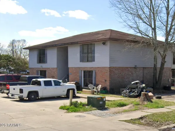 211 Lodge Dr, Lafayette, LA 70506