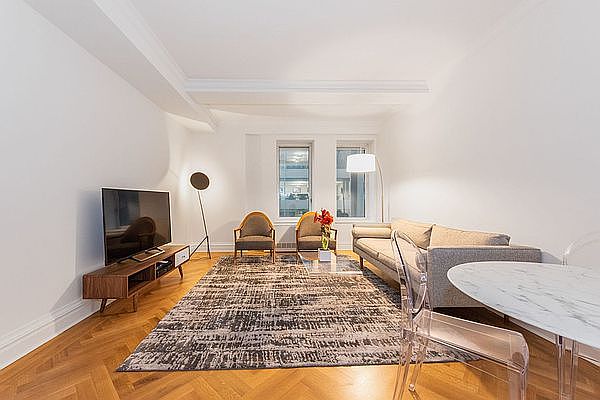 1st image of 502 Park Ave APT 8F