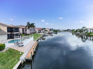 3722 SE 12th Ave APT 2F, Cape Coral, FL 33904