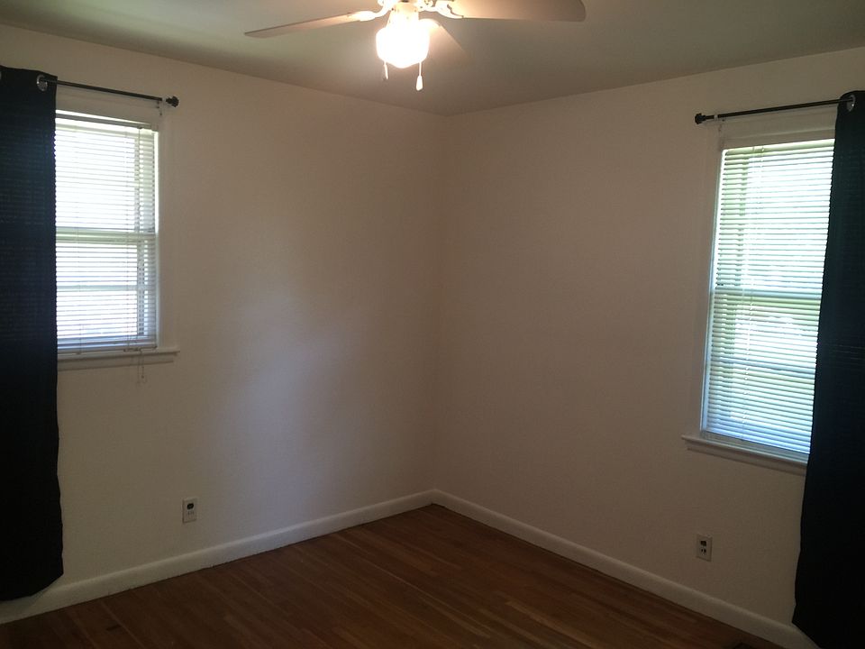 5029 1st bedroom
