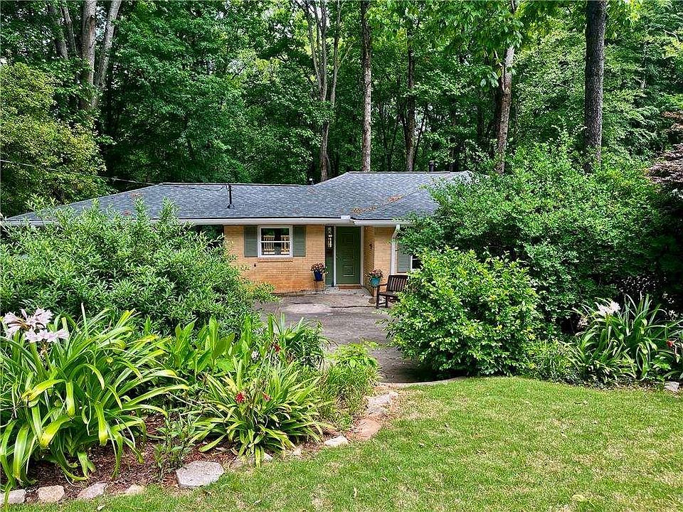 1st image of 2774 Overlook Dr