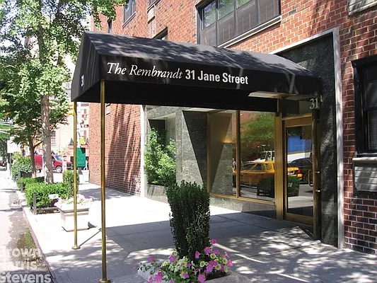 Sold by Brown Harris Stevens | media 22