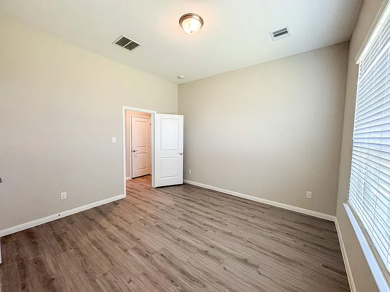 19310 Chickory Valley Dr — Photo 19