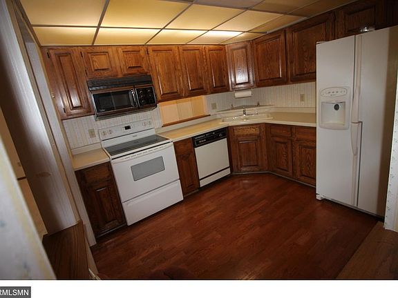 3rd image of 111 Imperial Dr W APT 301