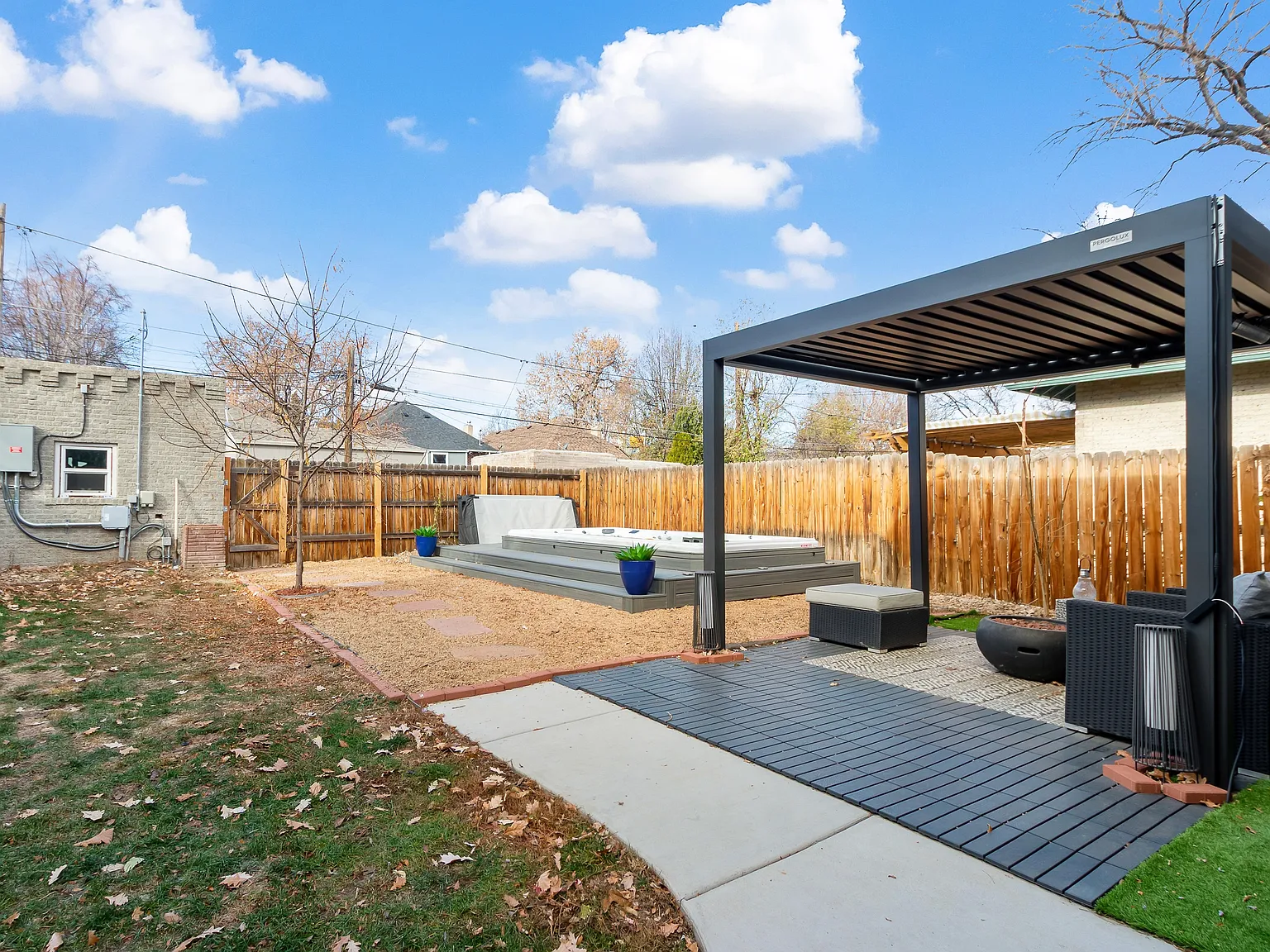 1115 Madison St — Photo 3