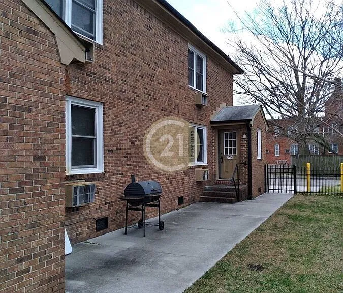 1111 Hugo St #D — Photo 1