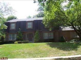 1529 Candish Ln, Chesterfield, MO
