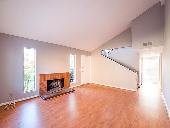 3rd image of 10521 Caminito Glenellen