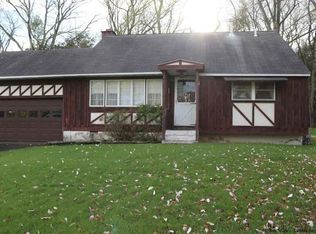 55 Appletree Dr, Saugerties, NY 12477