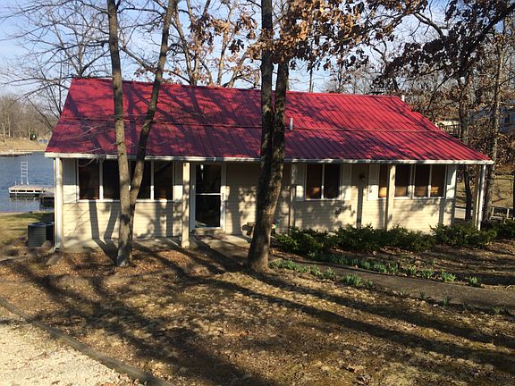 2nd image of 1004 Hickory Ln Lake Nehai