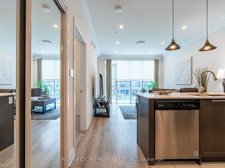 16 Concord Pl S #205 — Photo 30