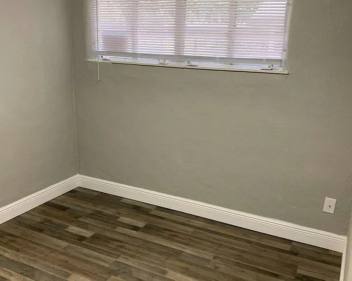 5803 Montana Ave — Photo 7