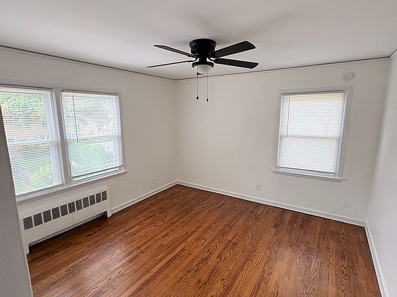 4th image of 4728 Chicago St #10
