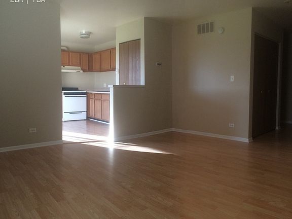 2nd image of 139 N Park Blvd Unit F
