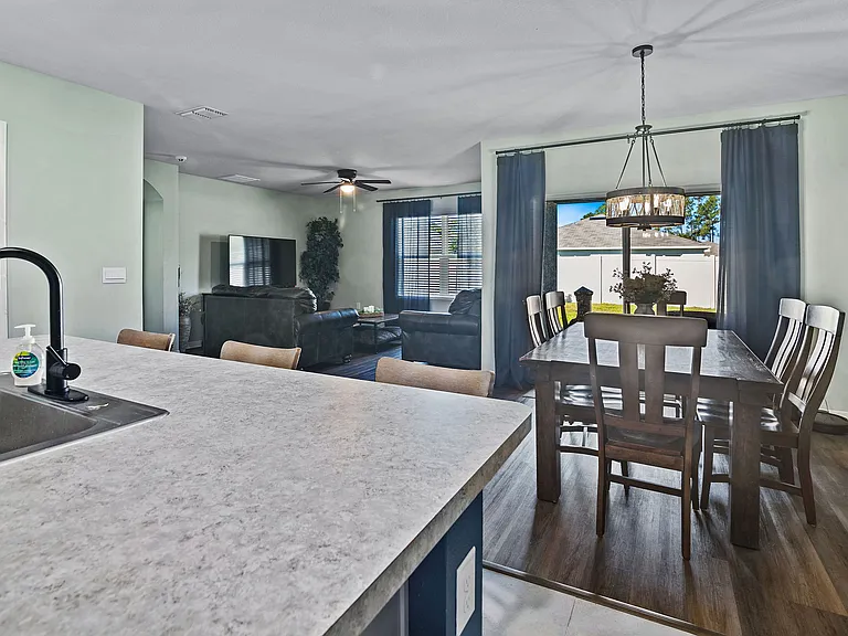 310 Sunset View Dr — Photo 4