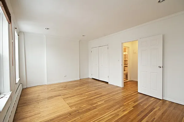 Rented by MNS | media 4