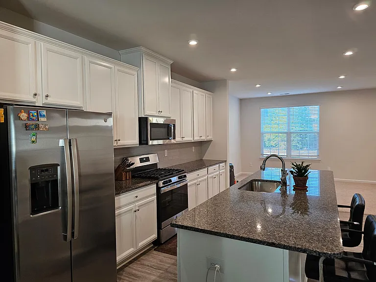 116 Hamrick Rd — Photo 4