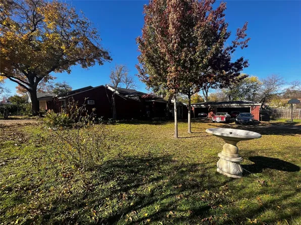 1305 E Powell Ave, Fort Worth, TX 76104
