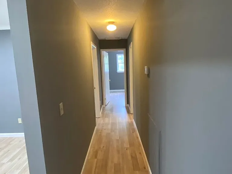 30 Vanderbilt Ln — Photo 11