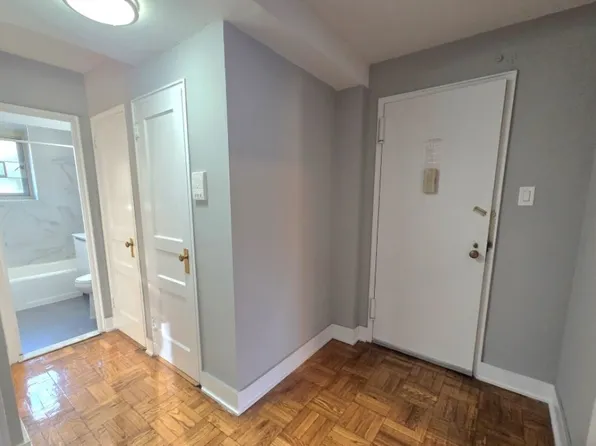 67-38 190th Ln #A, Fresh Meadows, NY 11365