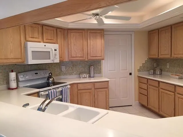 8421 Abbington Cir #411 — Photo 17