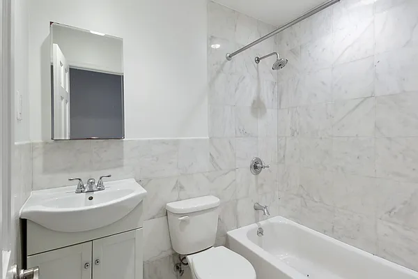 Rented by Compass | media 12