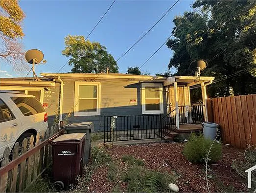 2 bed, $2,100 — Photo 3