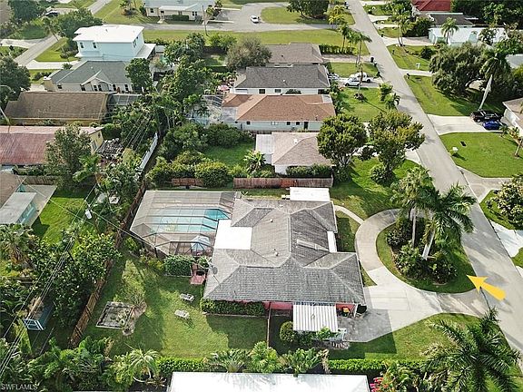 3rd image of 684 104th Ave N