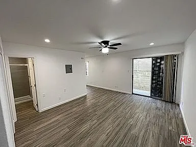 Studio, 500 sqft, $1,545 — Photo 3
