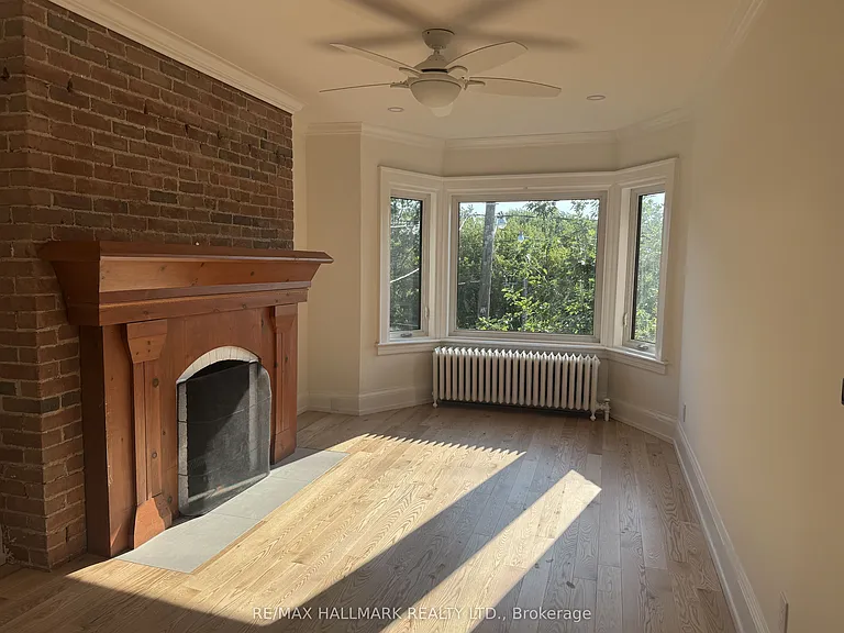 553 Broadview Ave #UPPER — Photo 6