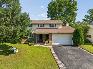 6910 Roundelay Rd N, Reynoldsburg, OH 43068