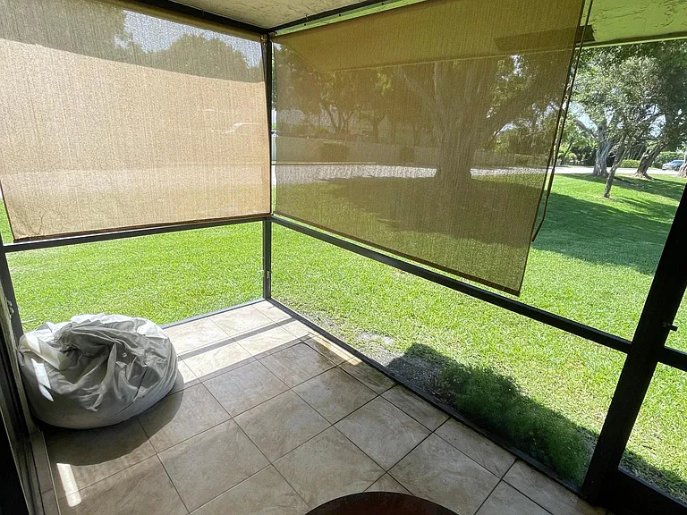 499 Hardwood Pl — Photo 10