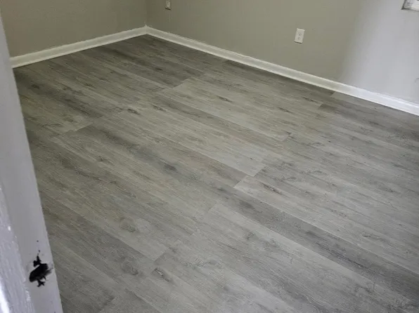 829 Westside Blvd NW, Roanoke, VA 24017