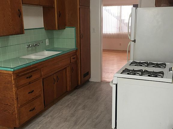 3rd image of 1324 14th St APT 4
